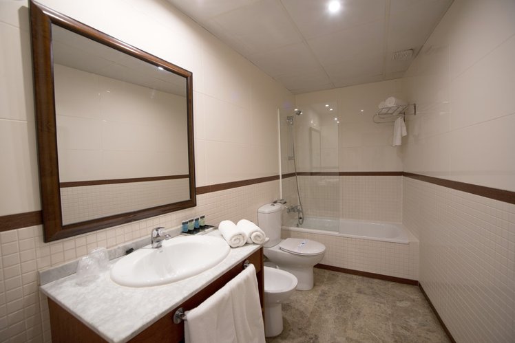 QUADRUPLE STANDARD Room
