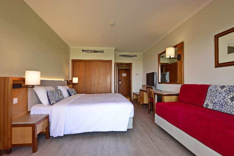 Holiday Inn Algarve Albufeira, an IHG Hotel