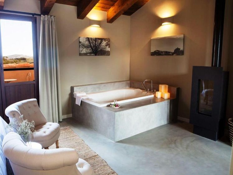 JUNIOR SUITE STANDARD Room