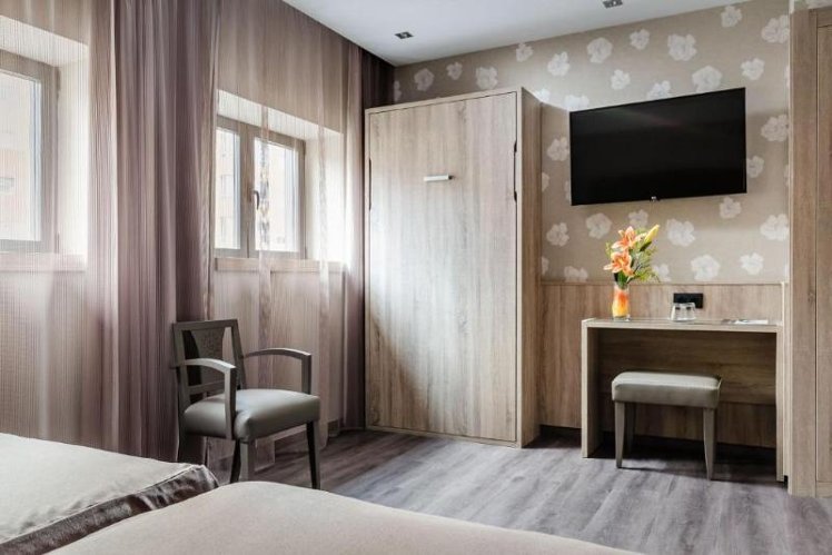 TRIPLE CAPACITY 1 Room