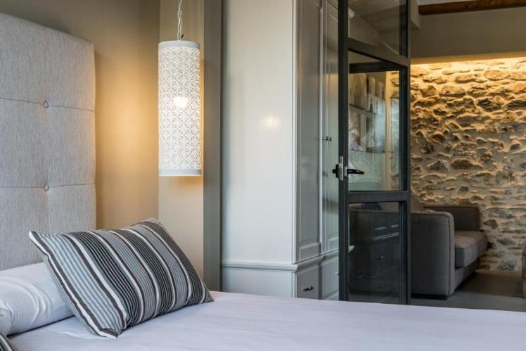 JUNIOR SUITE STANDARD Room