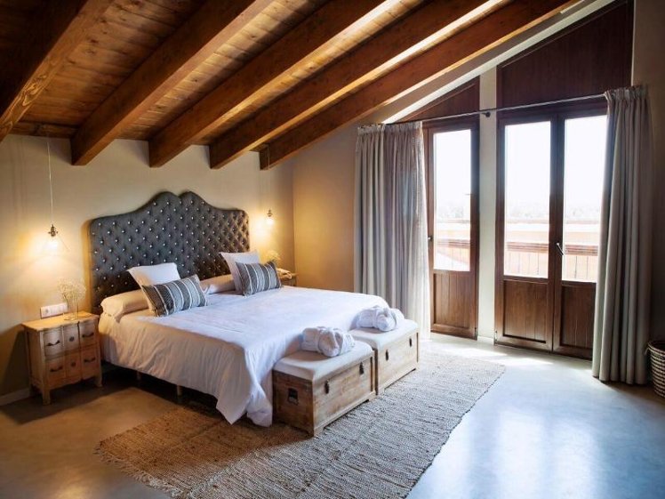 JUNIOR SUITE STANDARD Room