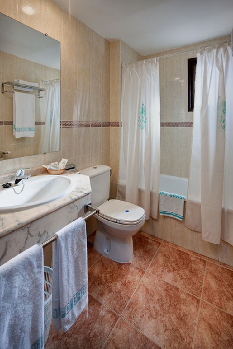 DOUBLE STANDARD Room