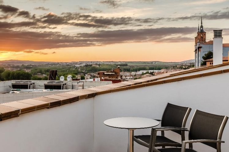 TRIPLE WITH TERRACE Room