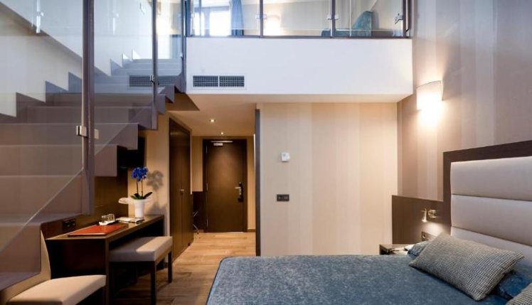 DOUBLE SINGLE USE STANDARD Room