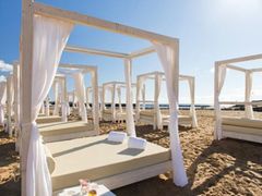 Elba Carlota Beach & Convention Resort